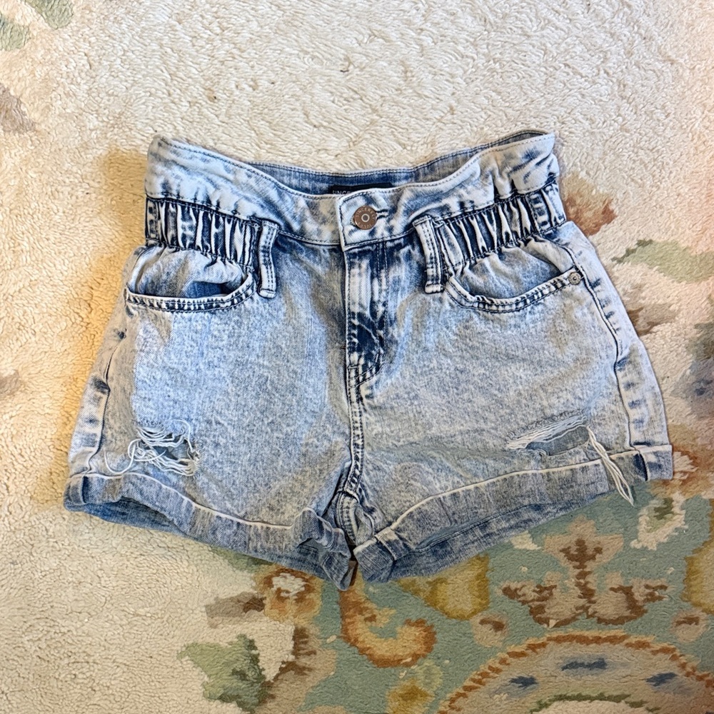Juniors’ Sincerely Jules Light Blue Denim Jean Shorts